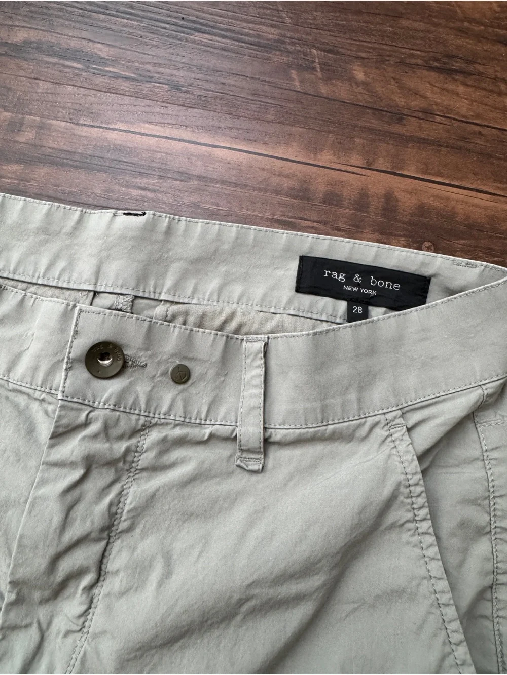 rag & bone Green Casual Flat Front Cotton Blend Green Chino Shorts 9”